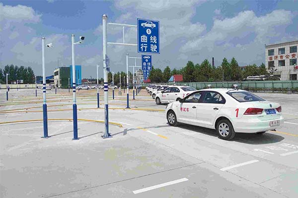 成都2025驾校收费一览表